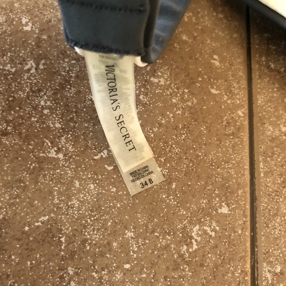 Victoria’s Secret Gray Halter Bikini Top - Picture 7 of 8